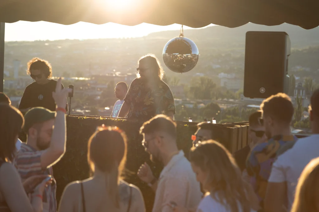 Hacking Work - 8 R6IK0197 - Hacking Work