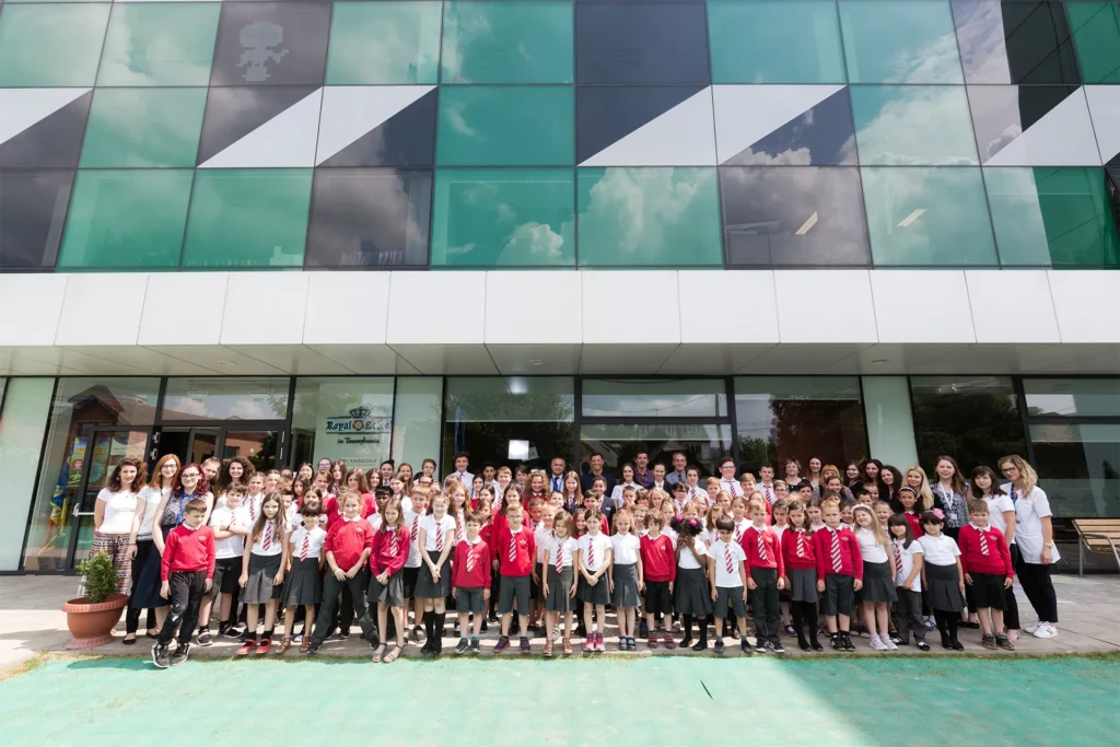 Hacking Work - 6 copii royal school cbc - Hacking Work