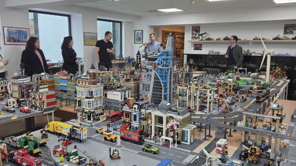 „Muzeul LEGO” de la etajul 4